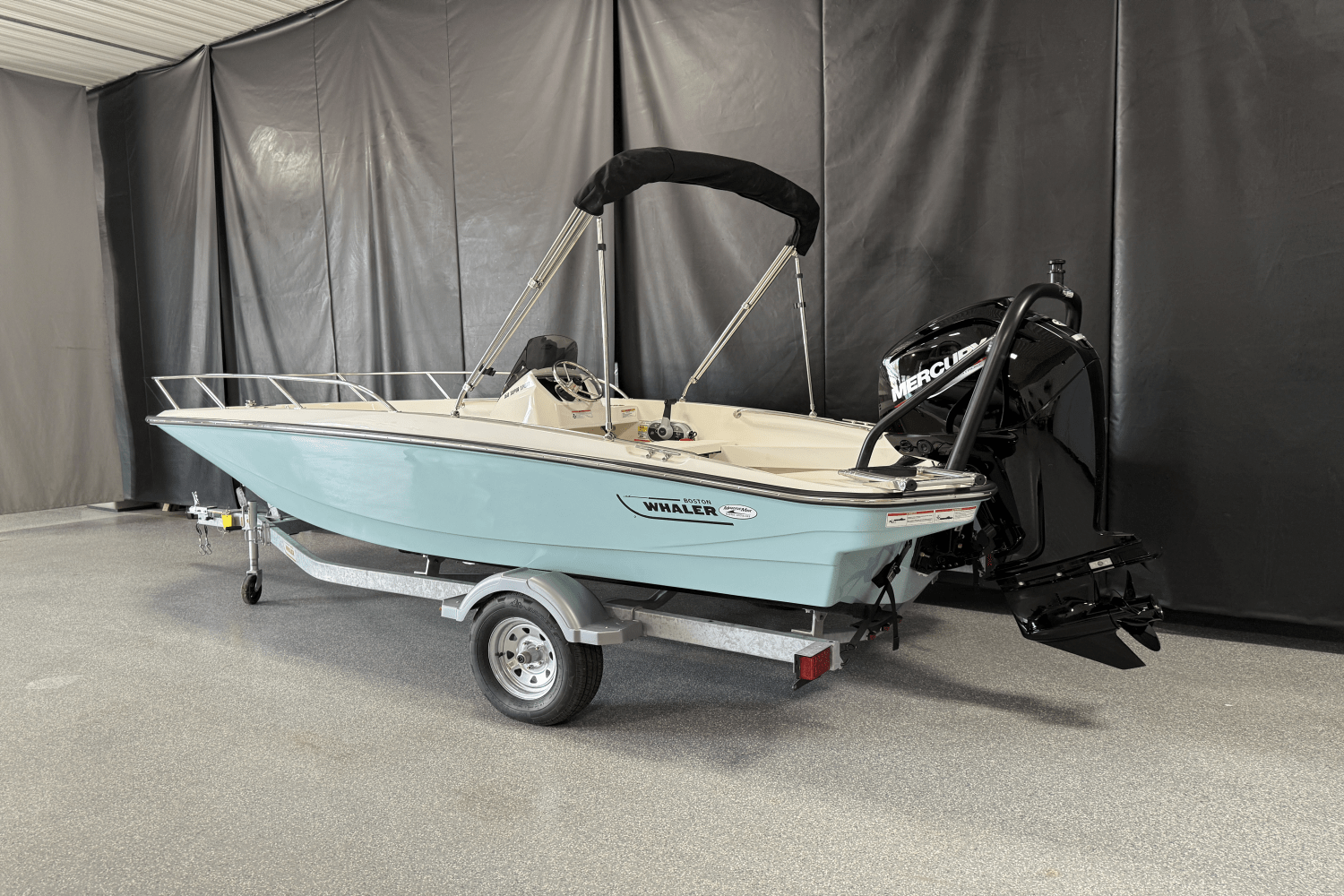 Slide: The Image of Boston Whaler 160 Super Sport 2025 - 4