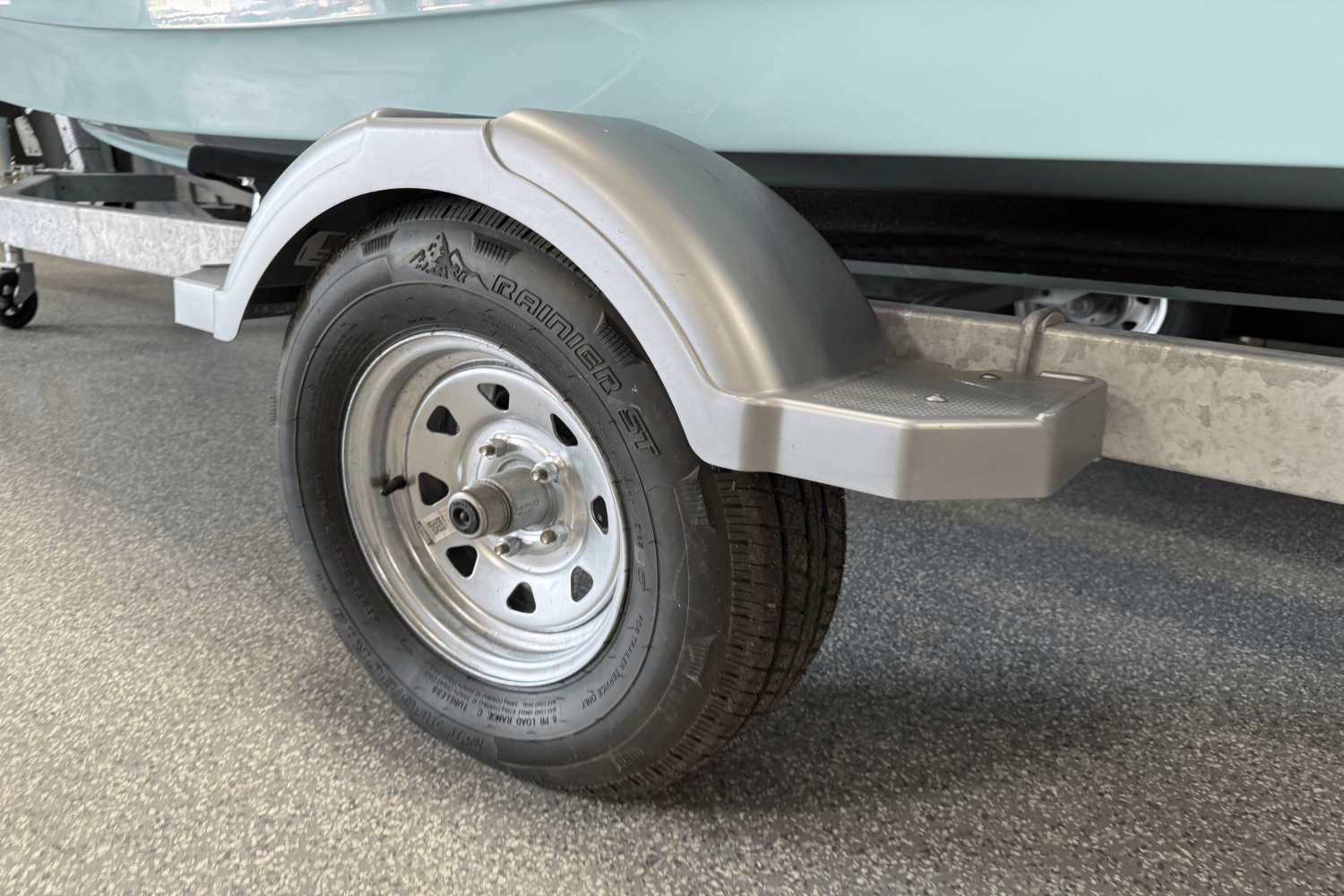 Slide: The Image of Boston Whaler 160 Super Sport 2025 - 41