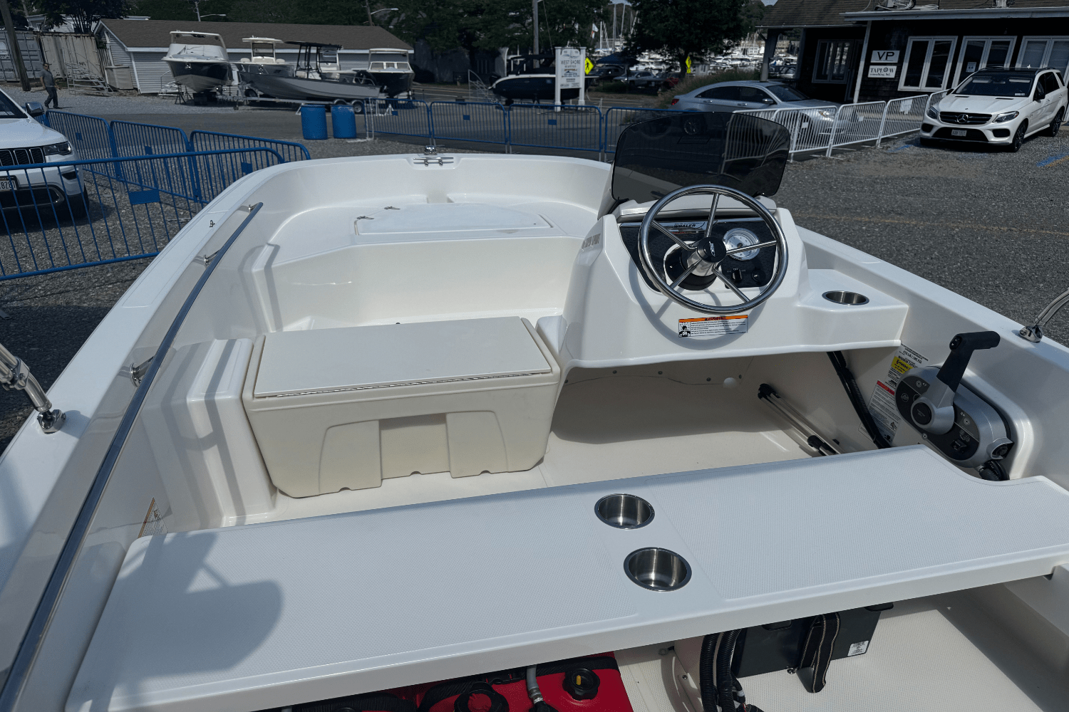Slide: The Image of Boston Whaler 160 Super Sport 2025 - 6