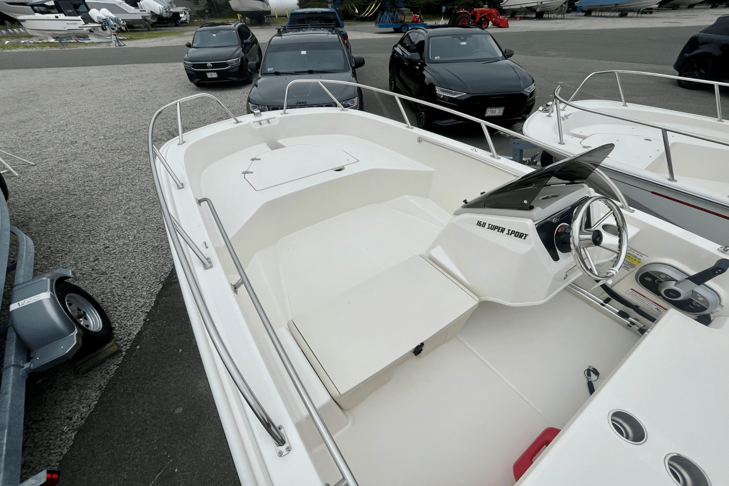 Slide: The Image of Boston Whaler 160 Super Sport 2025 - 7