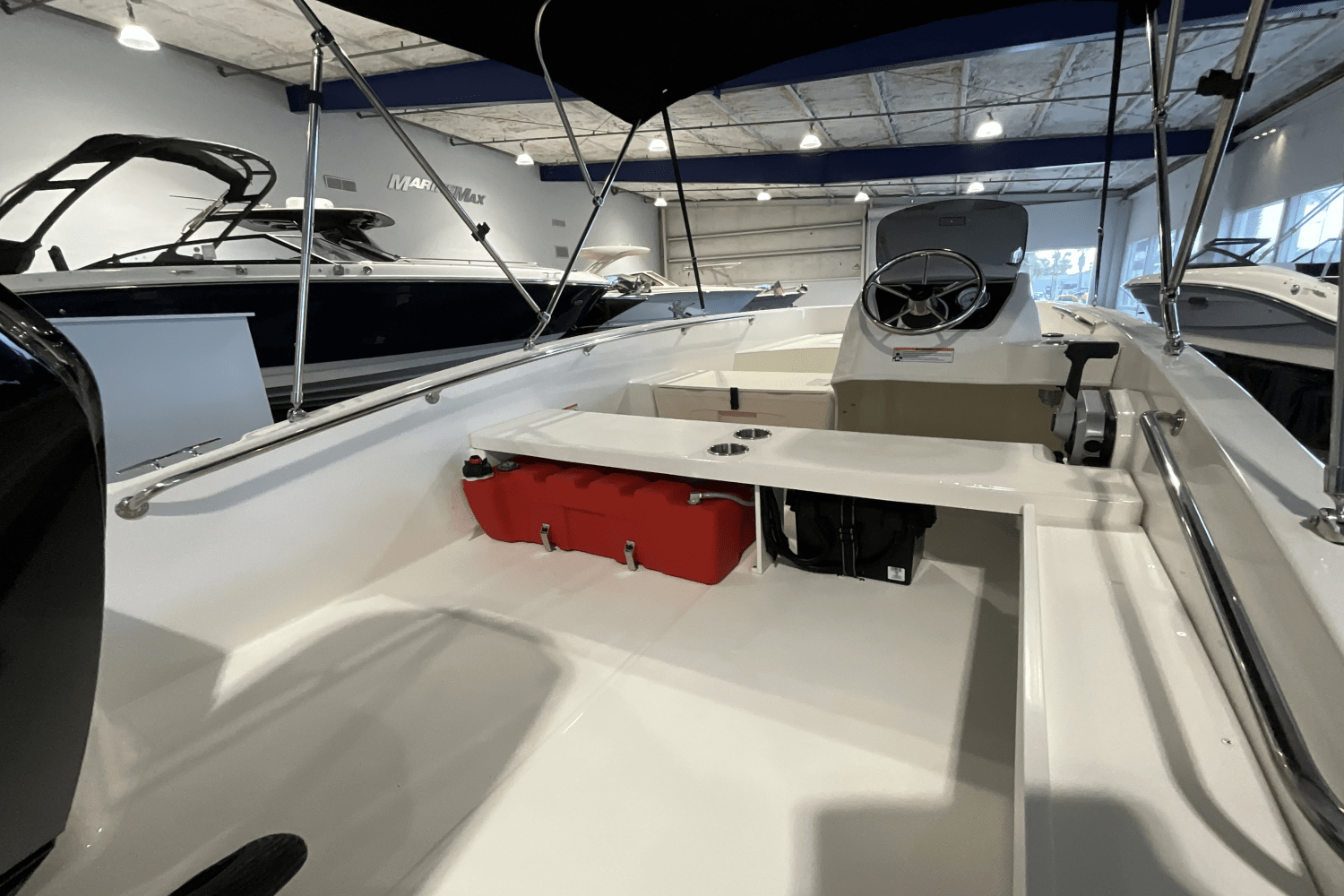 Slide: The Image of Boston Whaler 160 Super Sport 2025 - 8