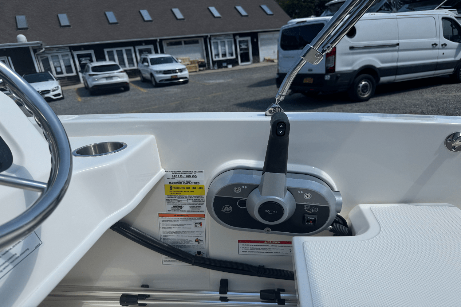 Slide: The Image of Boston Whaler 160 Super Sport 2025 - 9