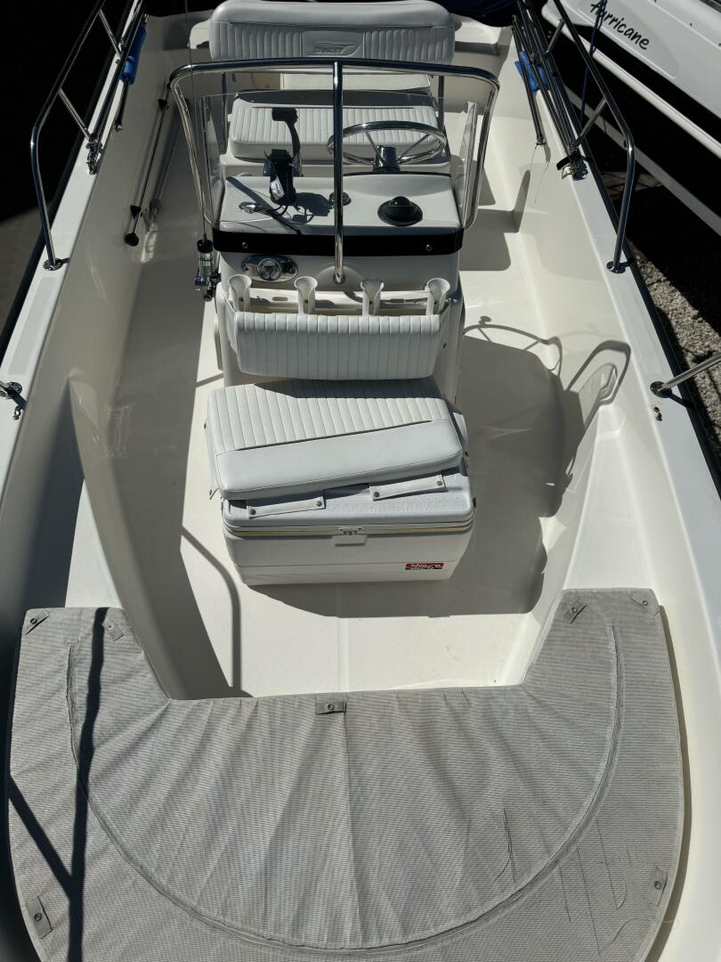 Slide: The Image of Boston Whaler 170 Montauk 2007 - 5157638