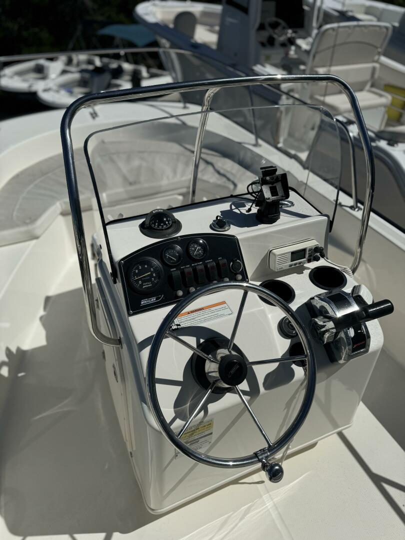Slide: The Image of Boston Whaler 170 Montauk 2007 - 5157639