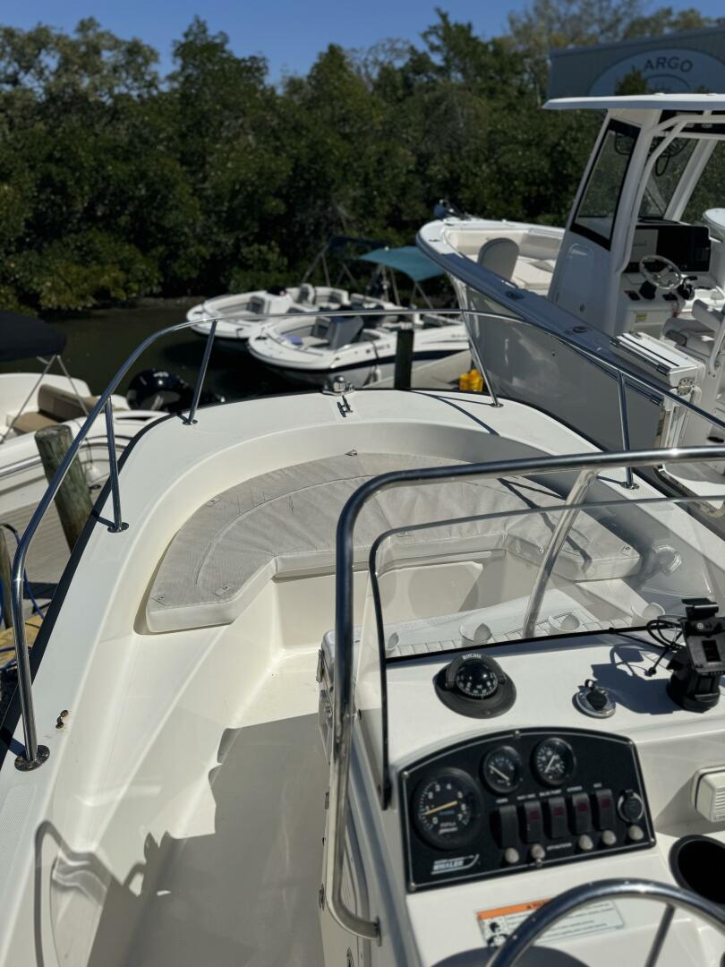 Slide: The Image of Boston Whaler 170 Montauk 2007 - 5157640