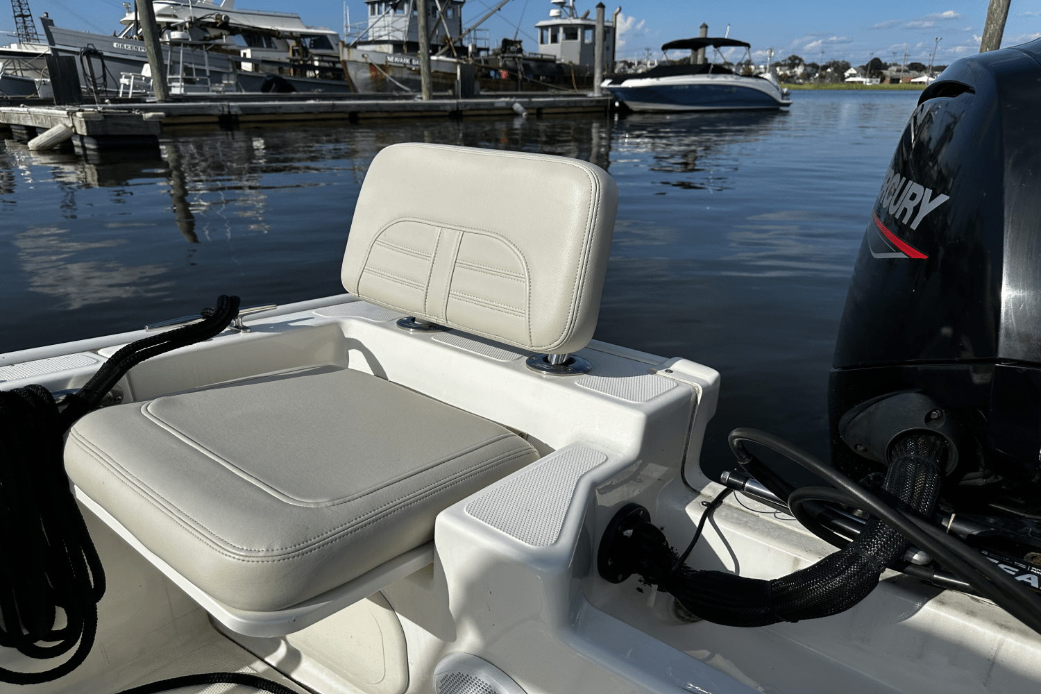 Slide: The Image of Boston Whaler 170 MONTAUK 2020 - 7