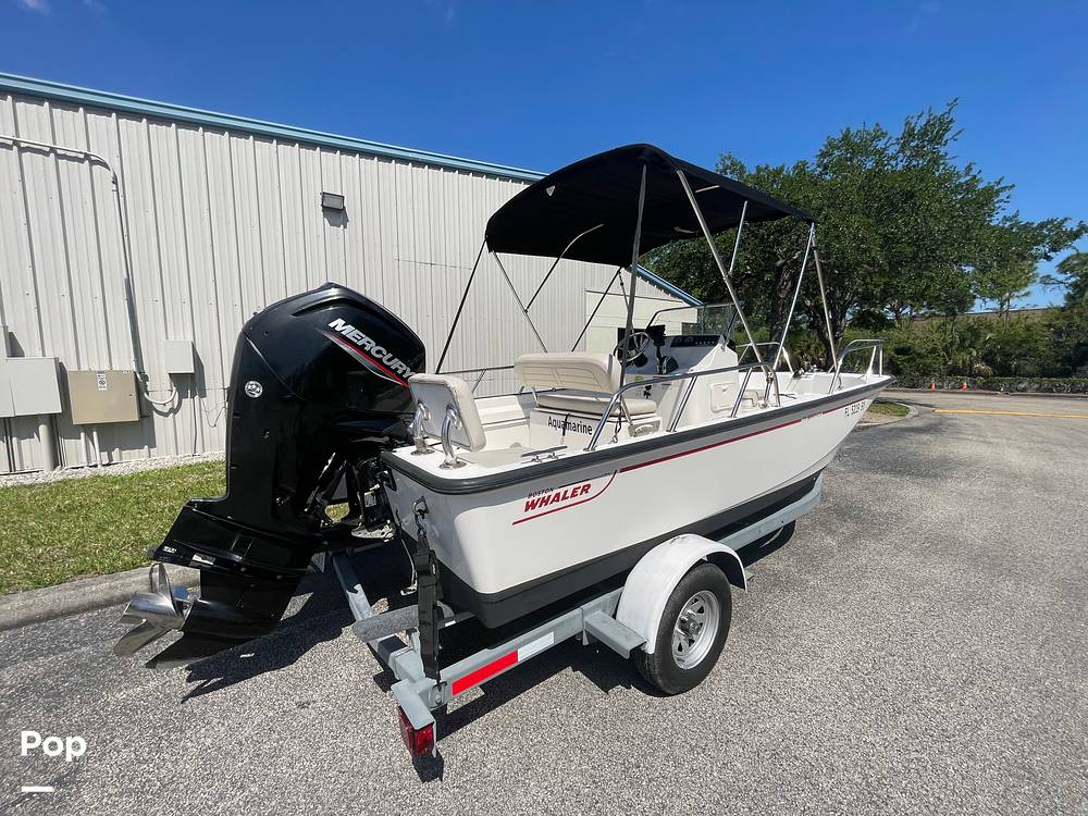 Slide: The Image of Boston Whaler 170 Montauk 2021 - 15357917
