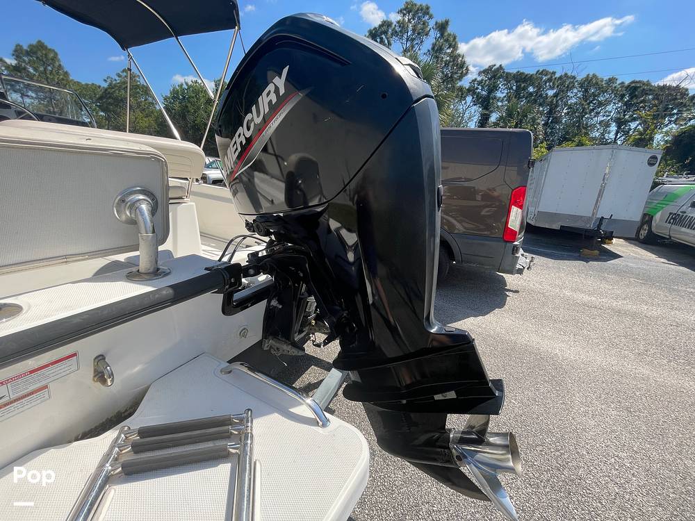 Slide: The Image of Boston Whaler 170 Montauk 2021 - 15357918