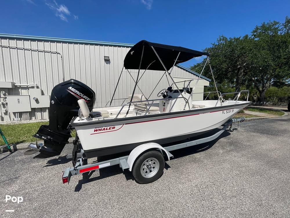 Slide: The Image of Boston Whaler 170 Montauk 2021 - 15357920