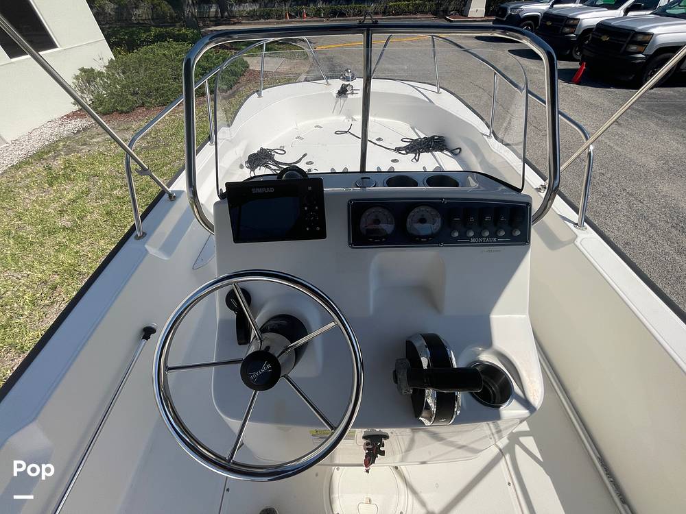 Slide: The Image of Boston Whaler 170 Montauk 2021 - 15357934