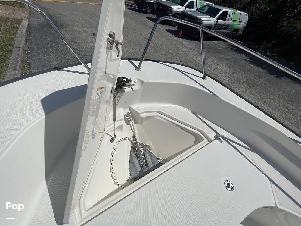 Slide: The Image of Boston Whaler 170 Montauk 2021 - 15357949