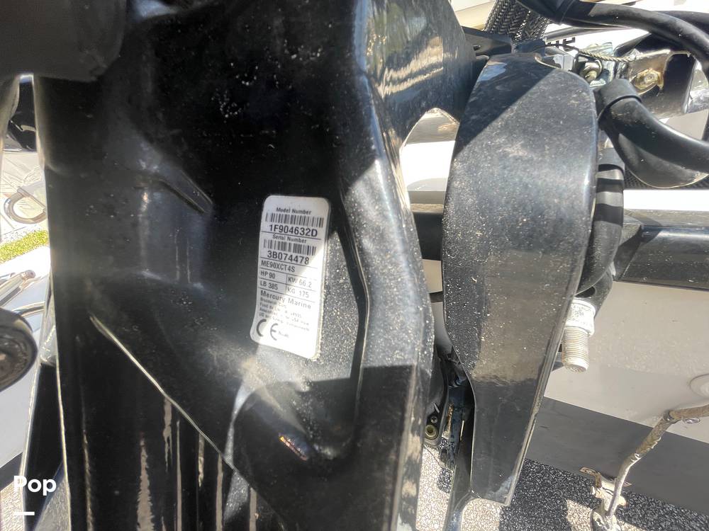 Slide: The Image of Boston Whaler 170 Montauk 2021 - 15357956