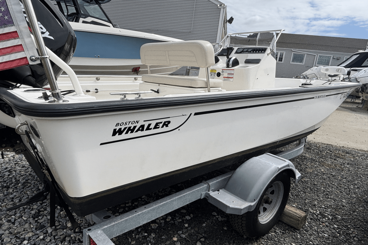 Slide: The Image of Boston Whaler 170 MONTAUK 2021 - 5