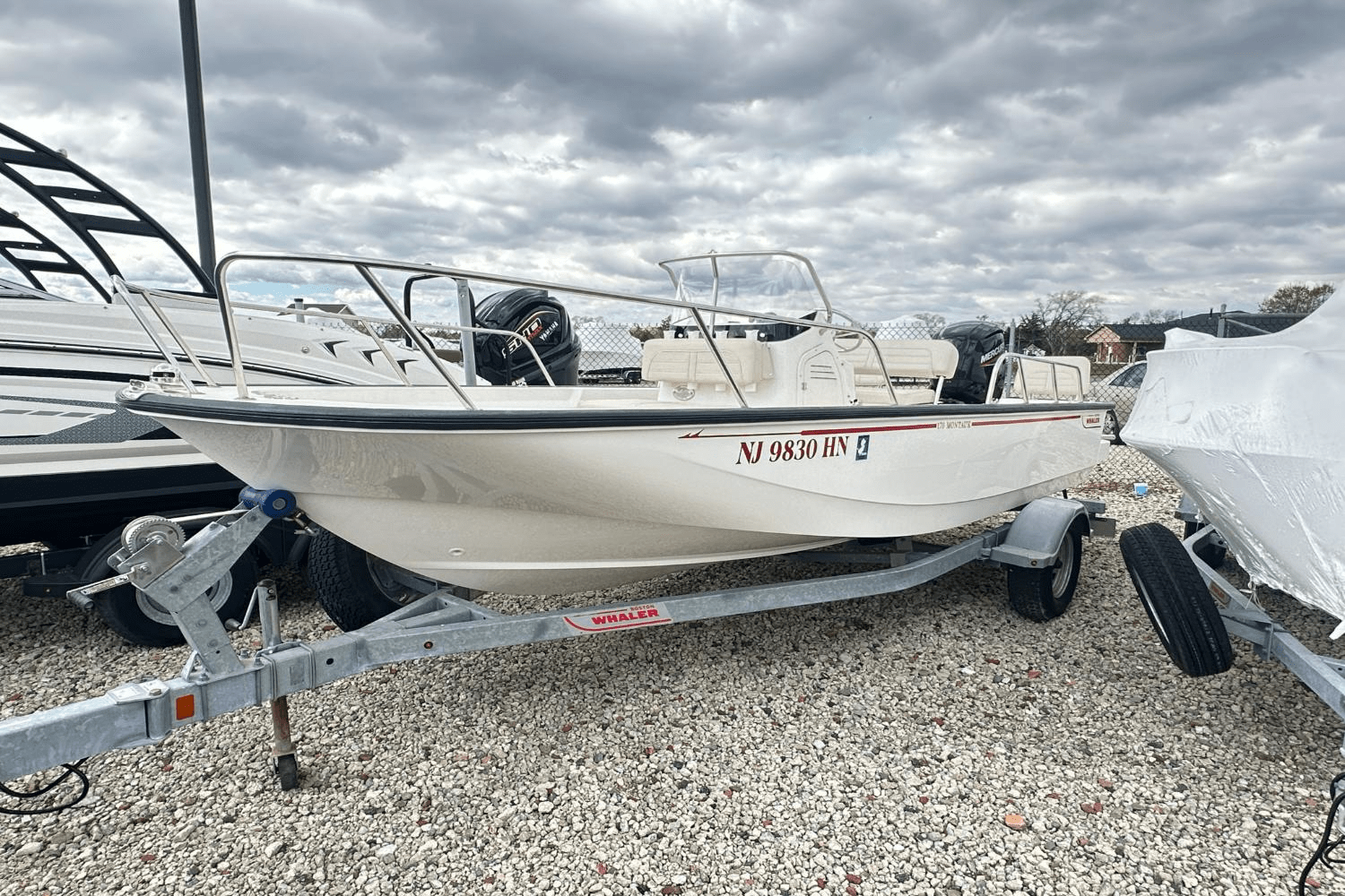 Slide: The Image of Boston Whaler 170 MONTAUK 2022 - 0