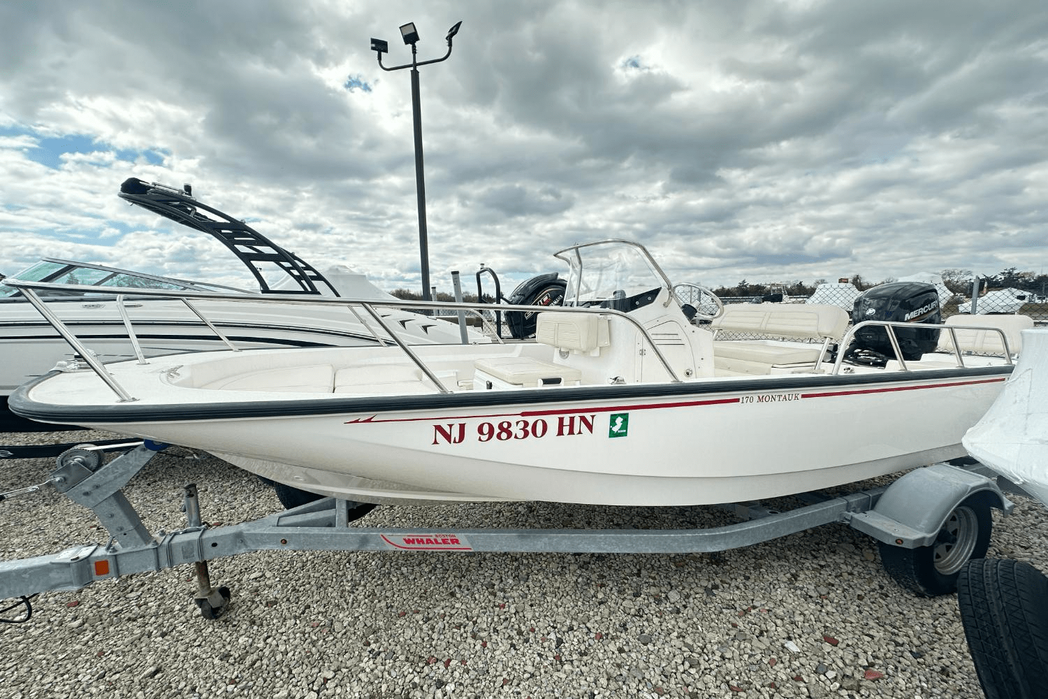 Slide: The Image of Boston Whaler 170 MONTAUK 2022 - 1