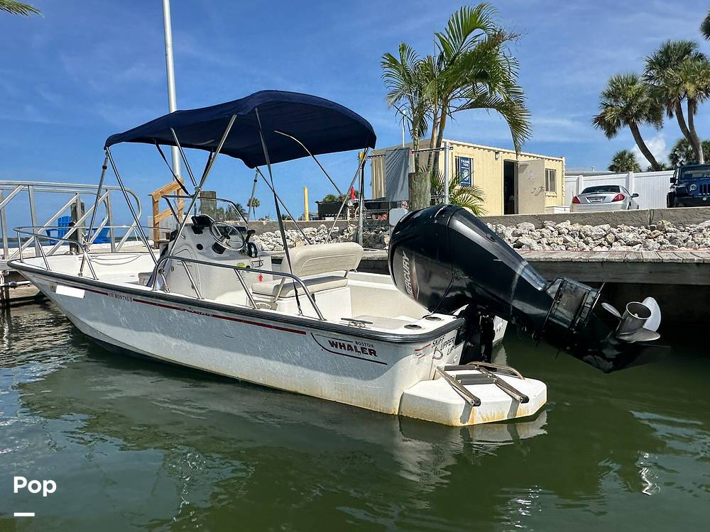 Slide: The Image of Boston Whaler 170 Montauk 2022 - 15674317