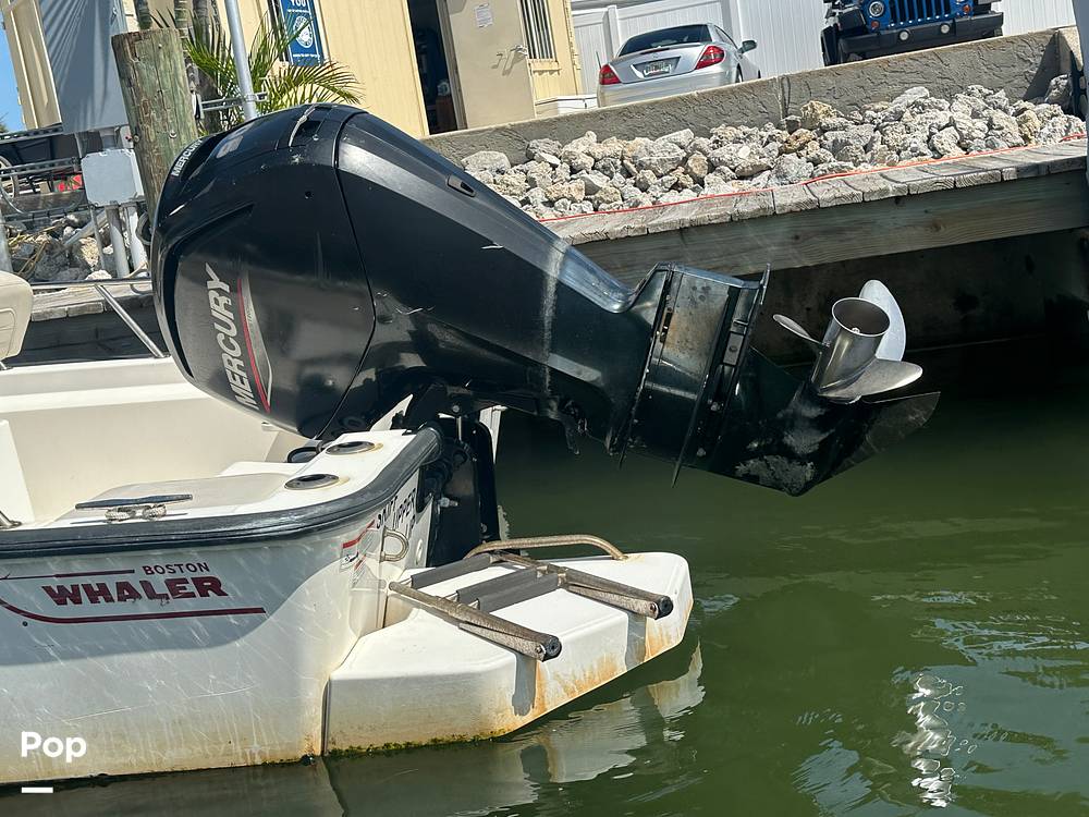 Slide: The Image of Boston Whaler 170 Montauk 2022 - 15674318