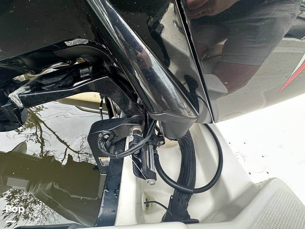 Slide: The Image of Boston Whaler 170 Montauk 2022 - 15455520