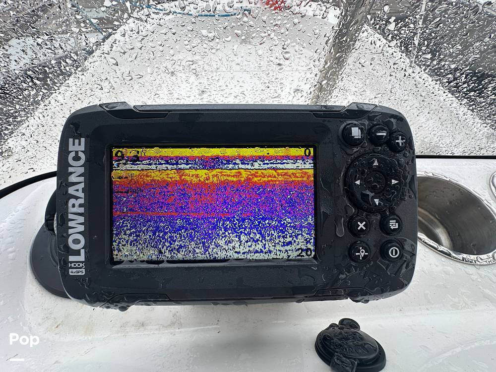 Slide: The Image of Boston Whaler 170 Montauk 2022 - 15455533