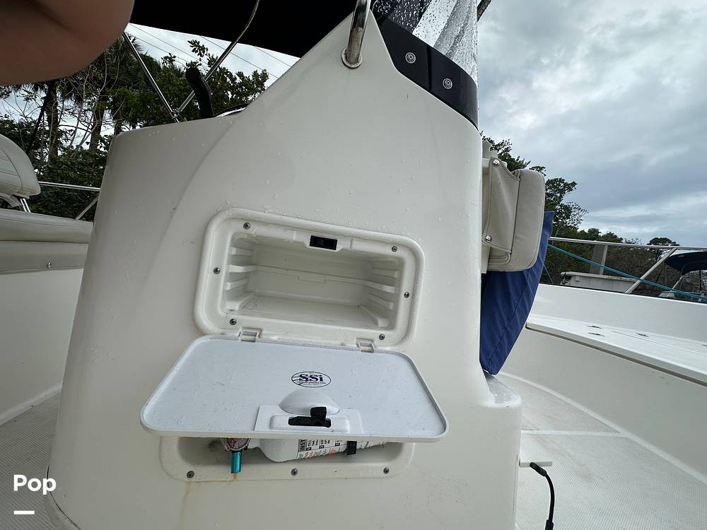 Slide: The Image of Boston Whaler 170 Montauk 2022 - 15455538