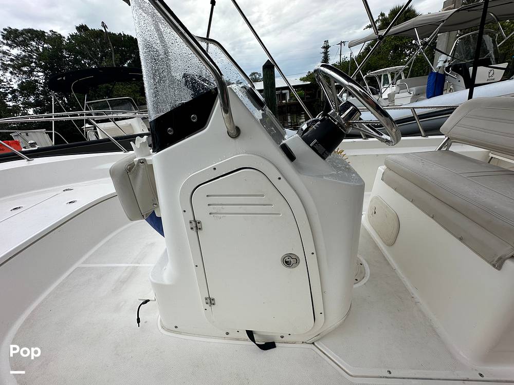 Slide: The Image of Boston Whaler 170 Montauk 2022 - 15455539