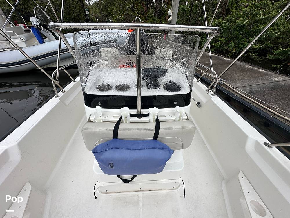 Slide: The Image of Boston Whaler 170 Montauk 2022 - 15455544