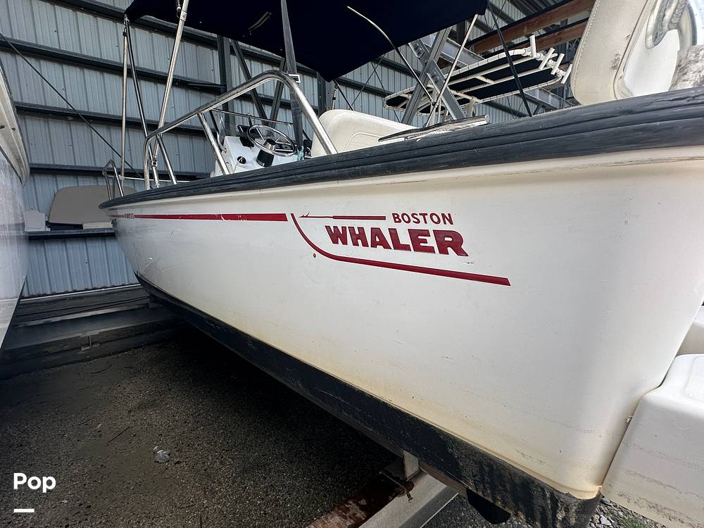 Slide: The Image of Boston Whaler 170 Montauk 2022 - 15585086