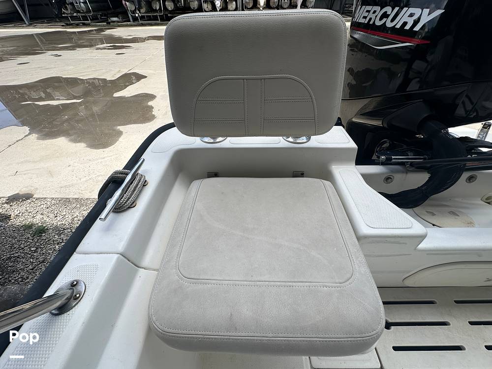 Slide: The Image of Boston Whaler 170 Montauk 2022 - 15585089