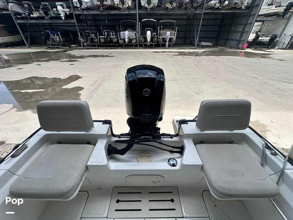 Slide: The Image of Boston Whaler 170 Montauk 2022 - 15585091