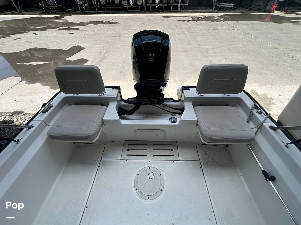 Slide: The Image of Boston Whaler 170 Montauk 2022 - 15585092