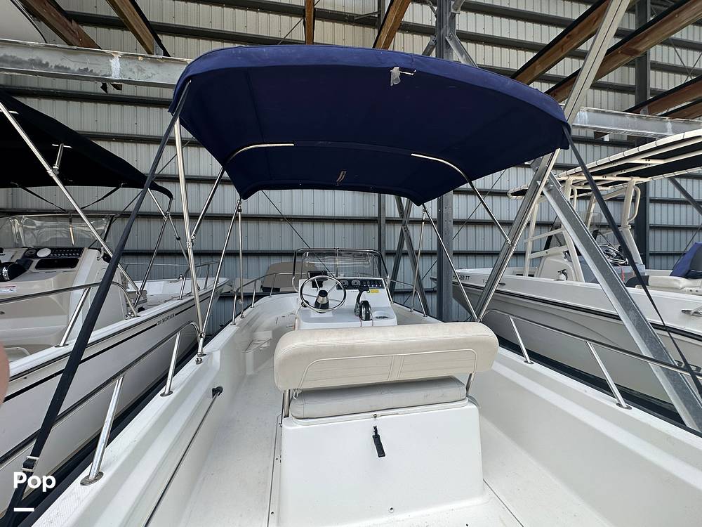 Slide: The Image of Boston Whaler 170 Montauk 2022 - 15585093