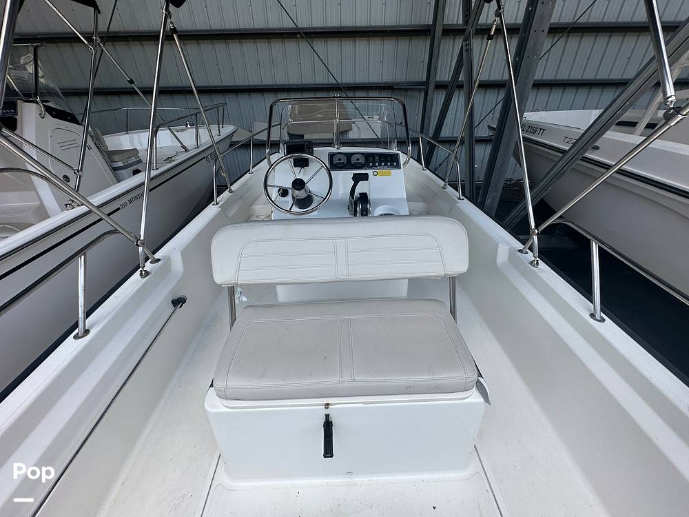 Slide: The Image of Boston Whaler 170 Montauk 2022 - 15585094