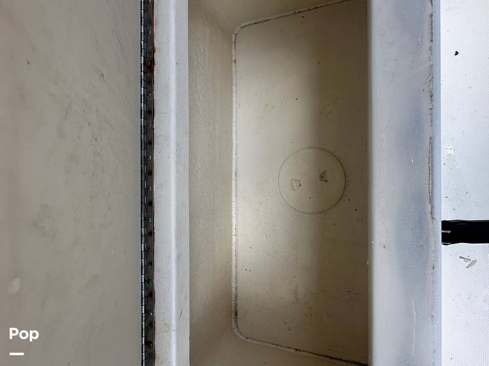 Slide: The Image of Boston Whaler 170 Montauk 2022 - 15585095