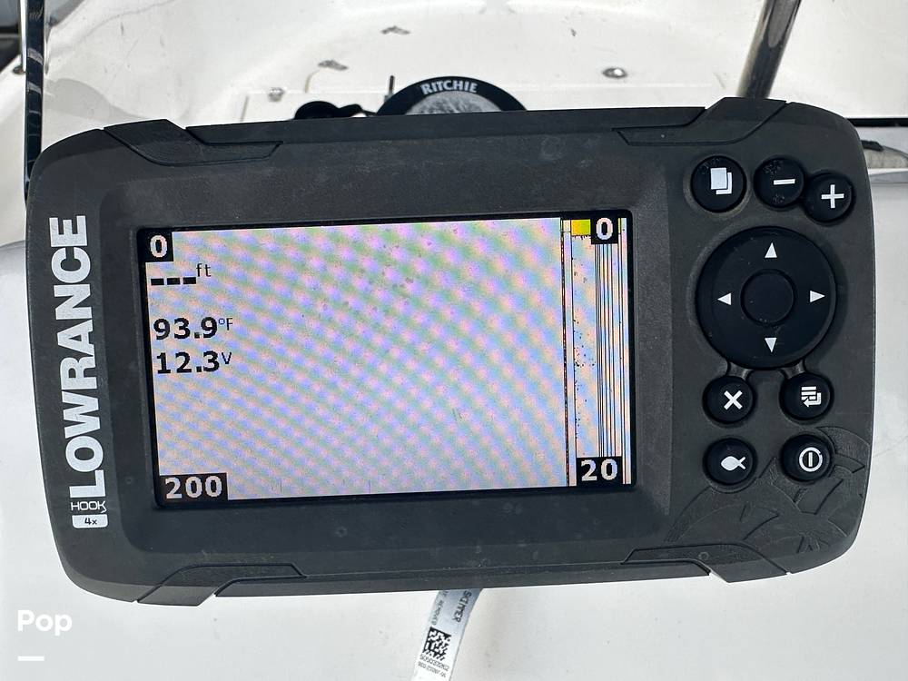 Slide: The Image of Boston Whaler 170 Montauk 2022 - 15585101