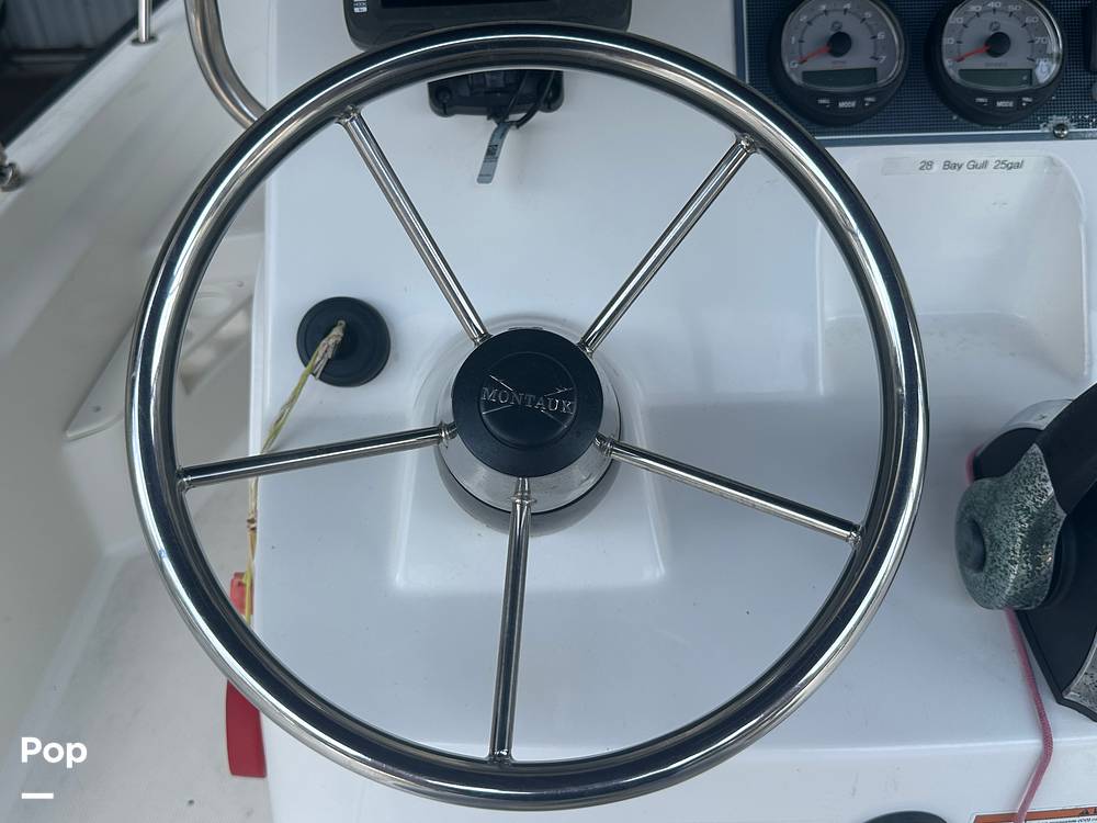 Slide: The Image of Boston Whaler 170 Montauk 2022 - 15585102