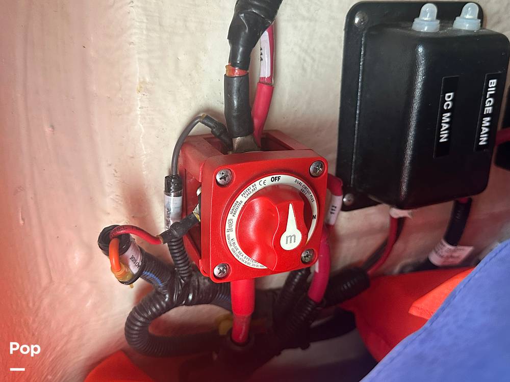 Slide: The Image of Boston Whaler 170 Montauk 2022 - 15585104