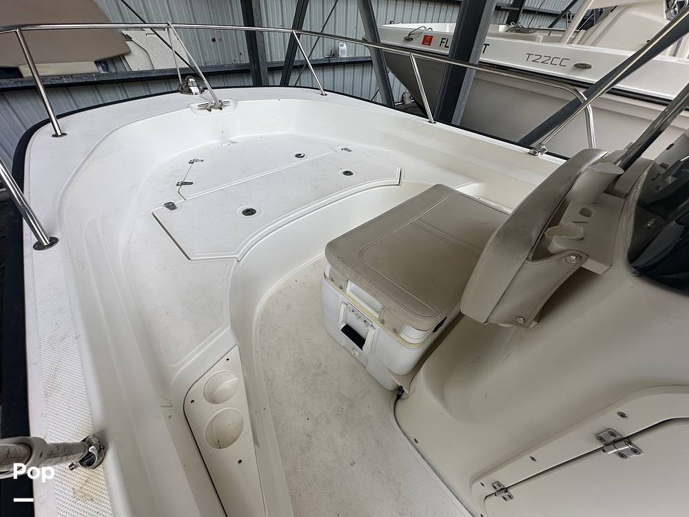 Slide: The Image of Boston Whaler 170 Montauk 2022 - 15585111