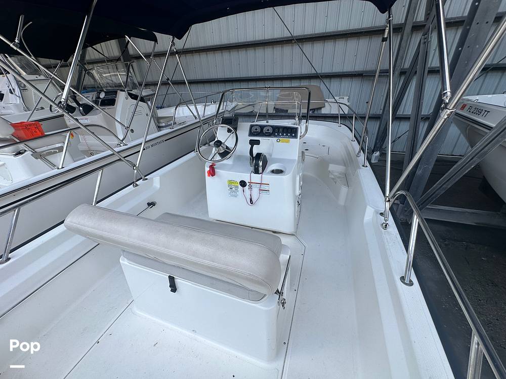 Slide: The Image of Boston Whaler 170 Montauk 2022 - 15585122