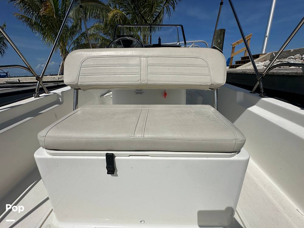 Slide: The Image of Boston Whaler 170 Montauk 2022 - 15674343