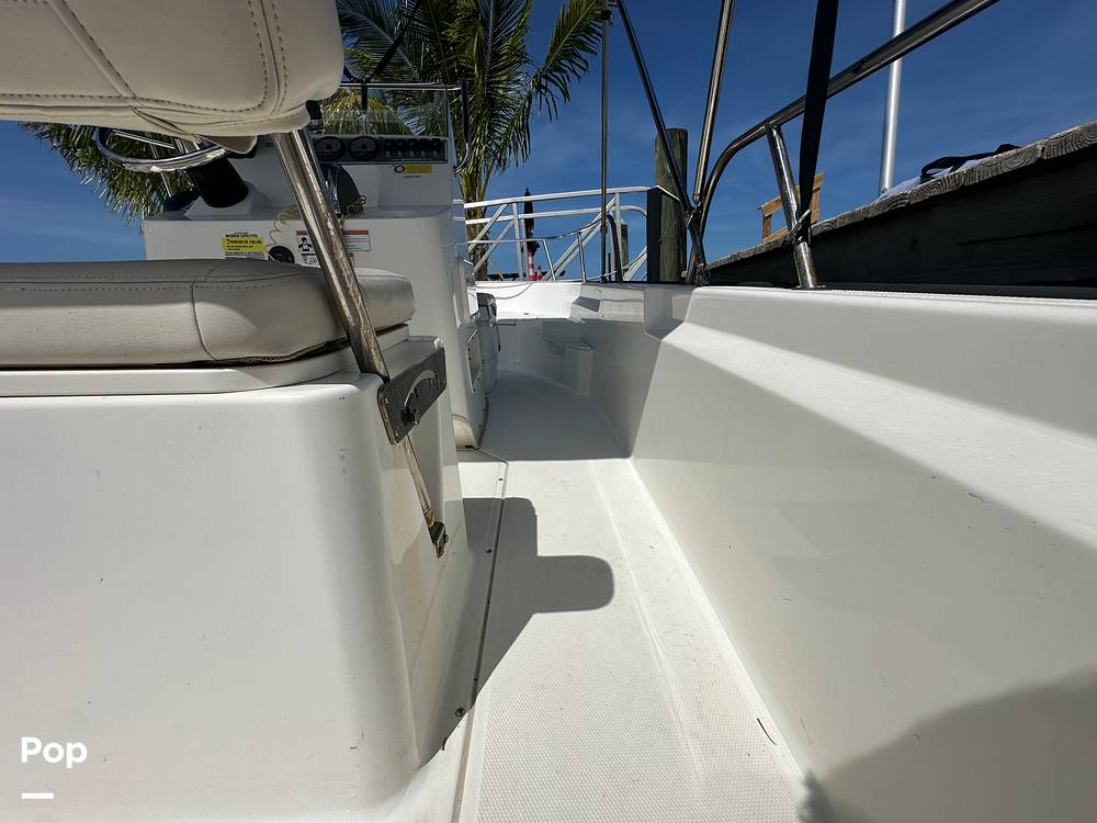 Slide: The Image of Boston Whaler 170 Montauk 2022 - 15674346