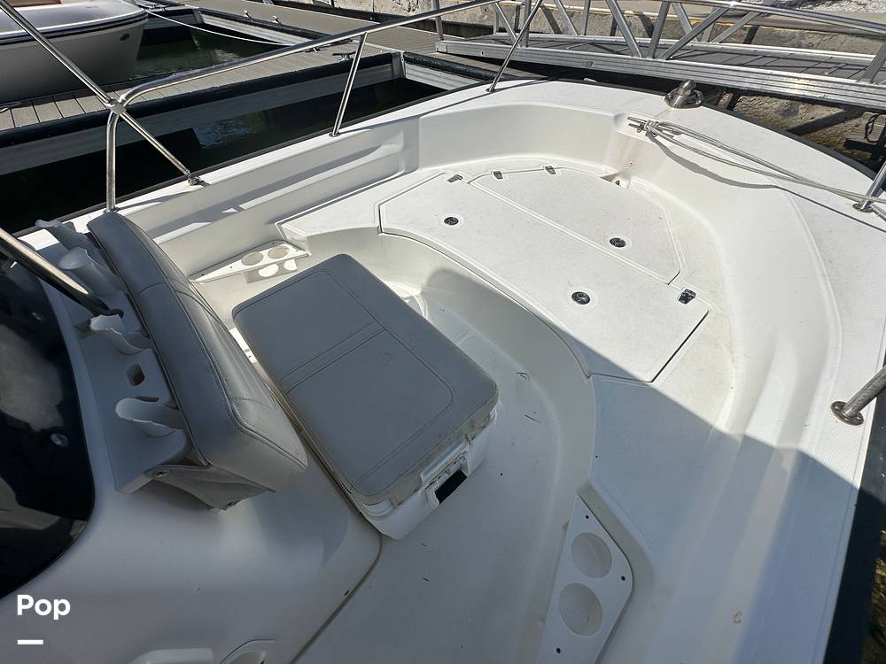 Slide: The Image of Boston Whaler 170 Montauk 2022 - 15674363
