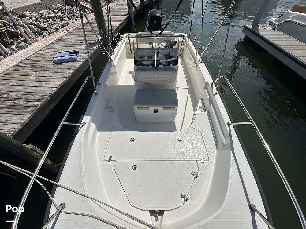 Slide: The Image of Boston Whaler 170 Montauk 2022 - 15674370