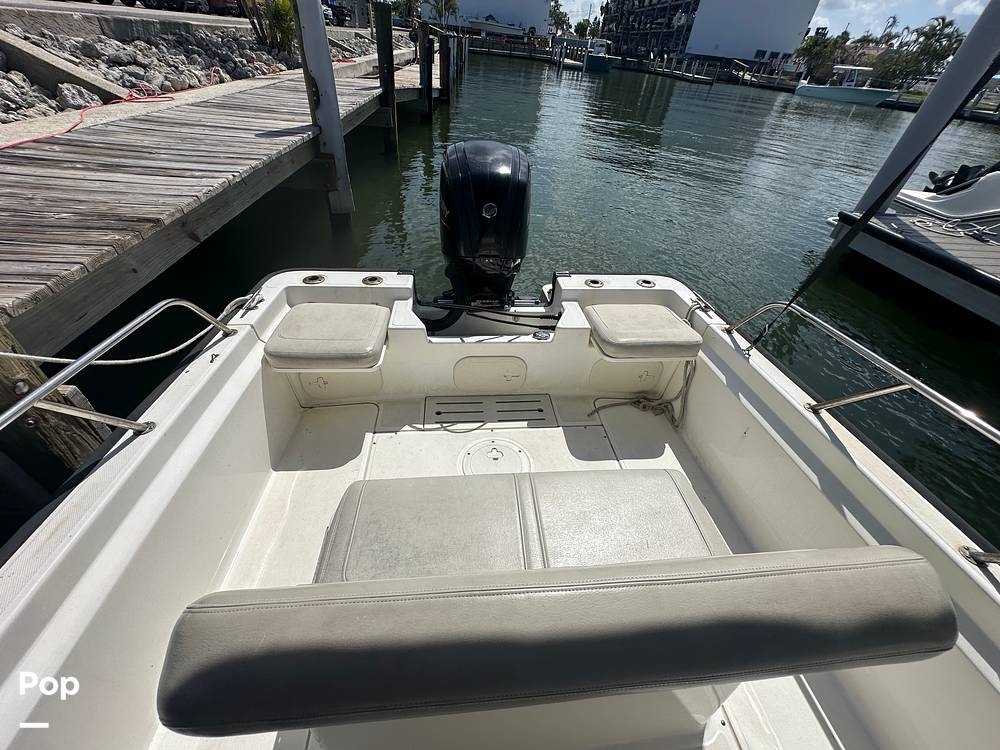 Slide: The Image of Boston Whaler 170 Montauk 2022 - 15674344