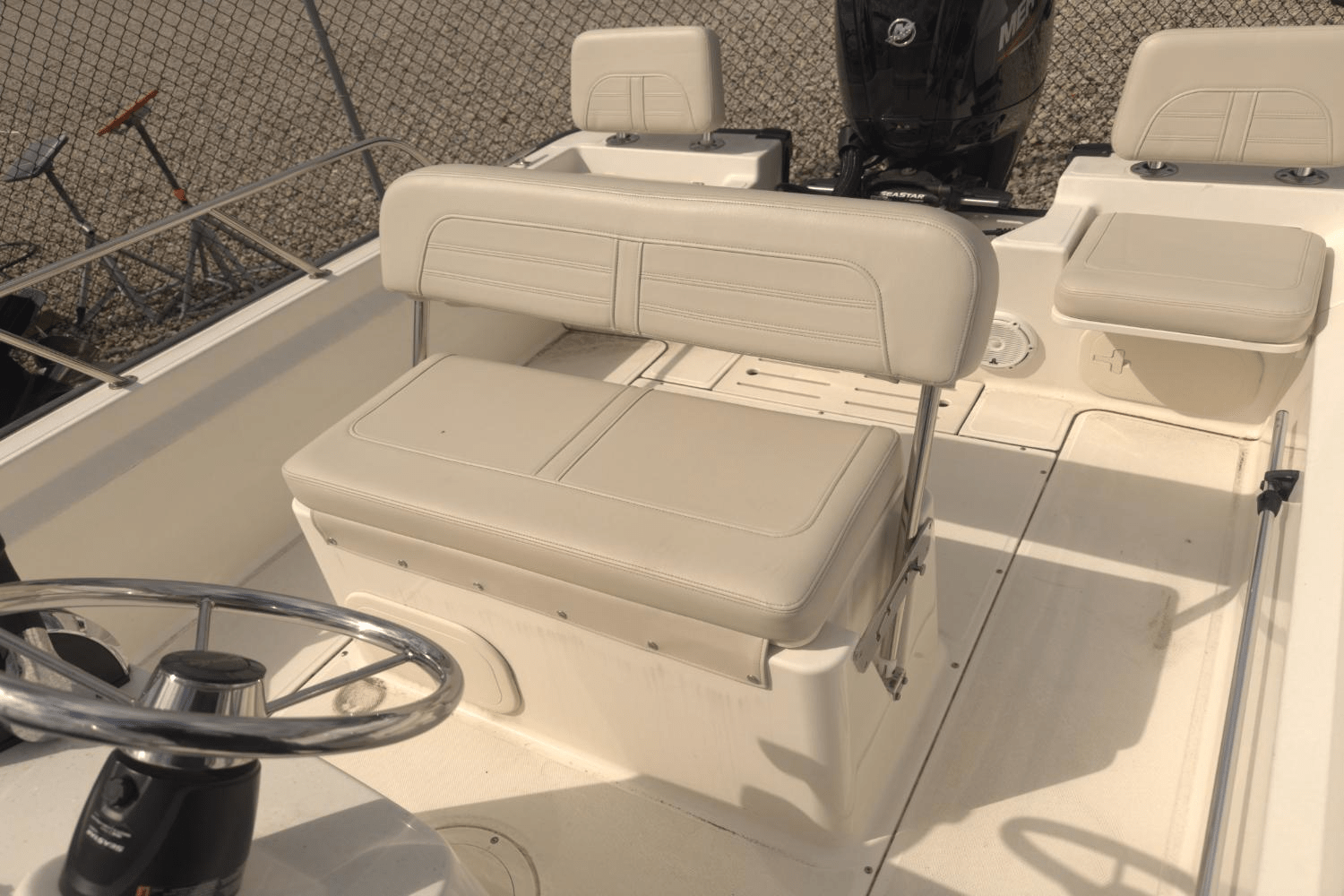Slide: The Image of Boston Whaler 170 MONTAUK 2022 - 7