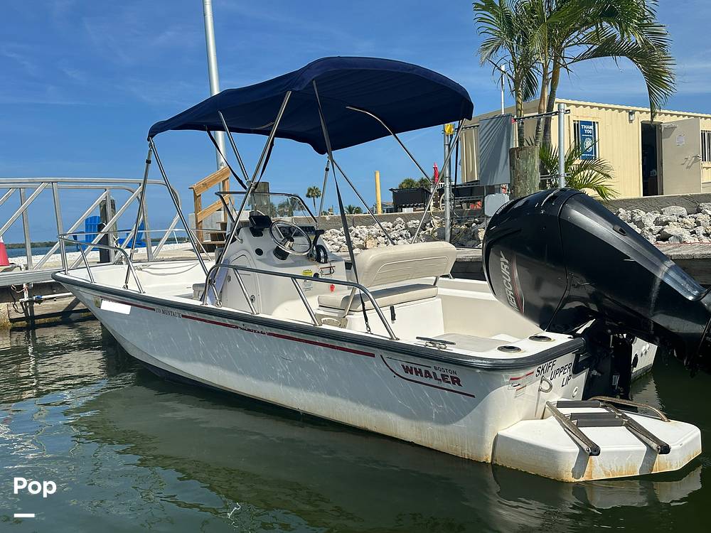 Slide: The Image of Boston Whaler 170 Montauk 2022 - 15674316