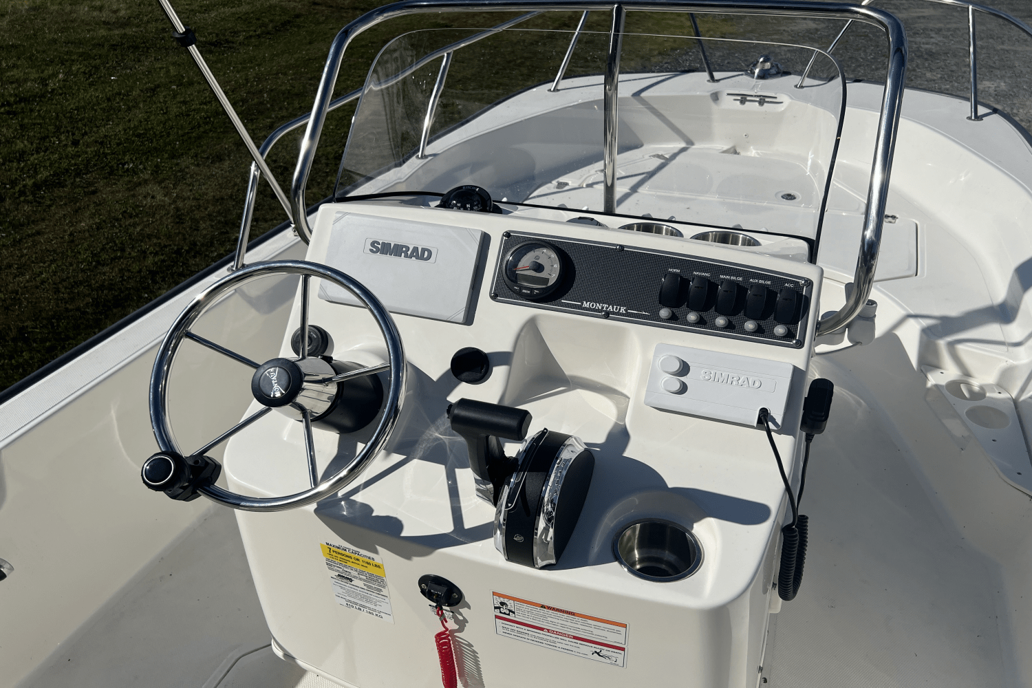 Slide: The Image of Boston Whaler 170 MONTAUK 2024 - 11