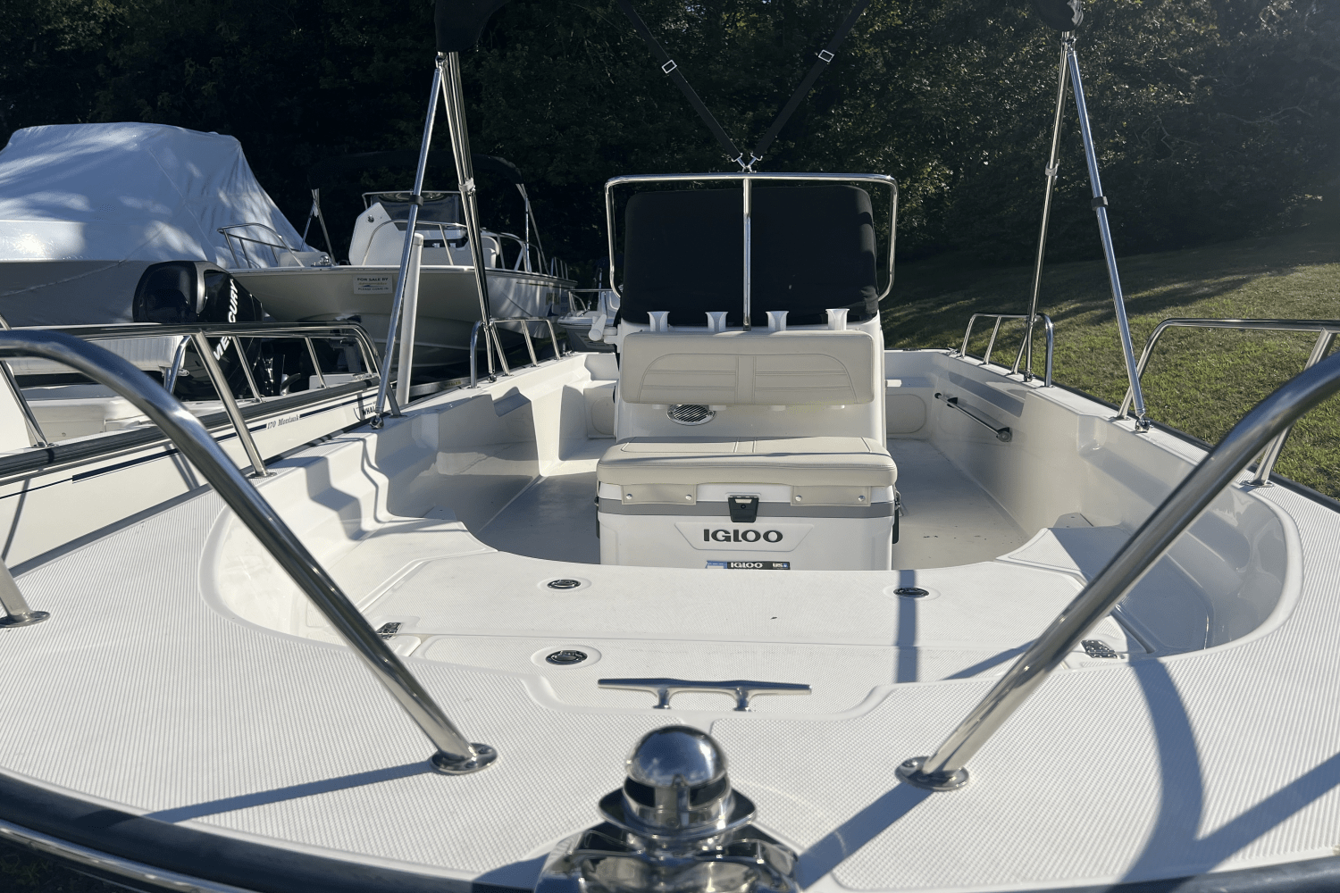 Slide: The Image of Boston Whaler 170 MONTAUK 2024 - 20