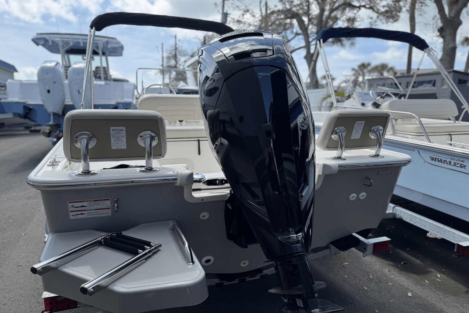 Slide: The Image of Boston Whaler 170 Montauk 2025 - 1