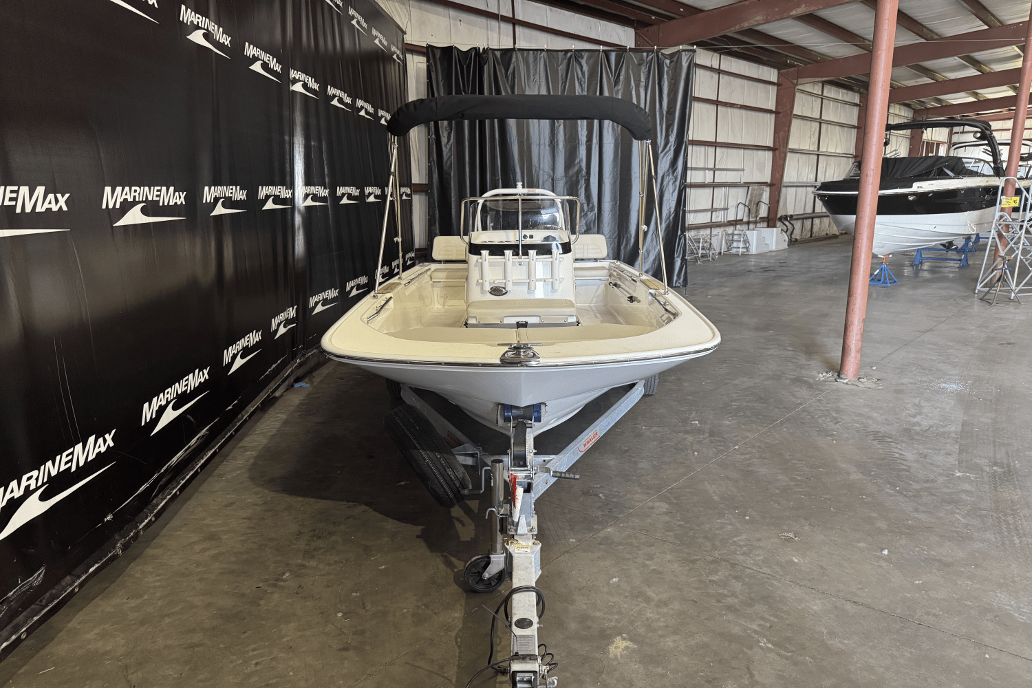 Slide: The Image of Boston Whaler 170 Montauk 2025 - 1