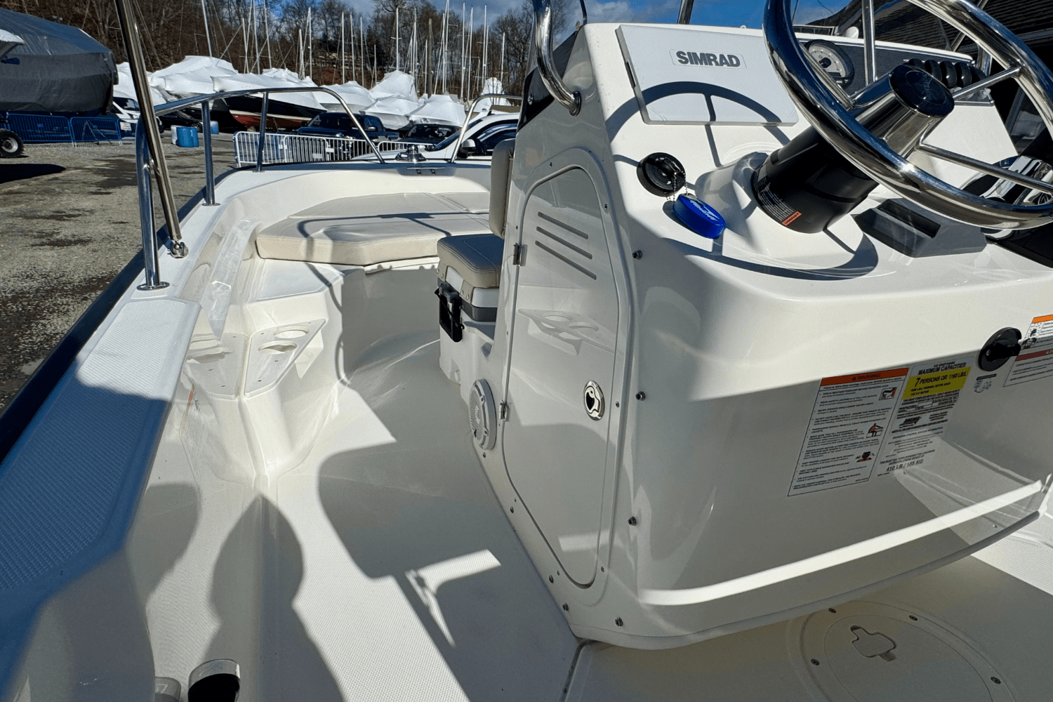 Slide: The Image of Boston Whaler 170 Montauk 2025 - 10